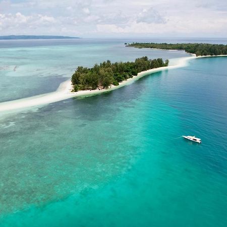 Metita Beach & Dive Resort Daruba Bagian luar foto